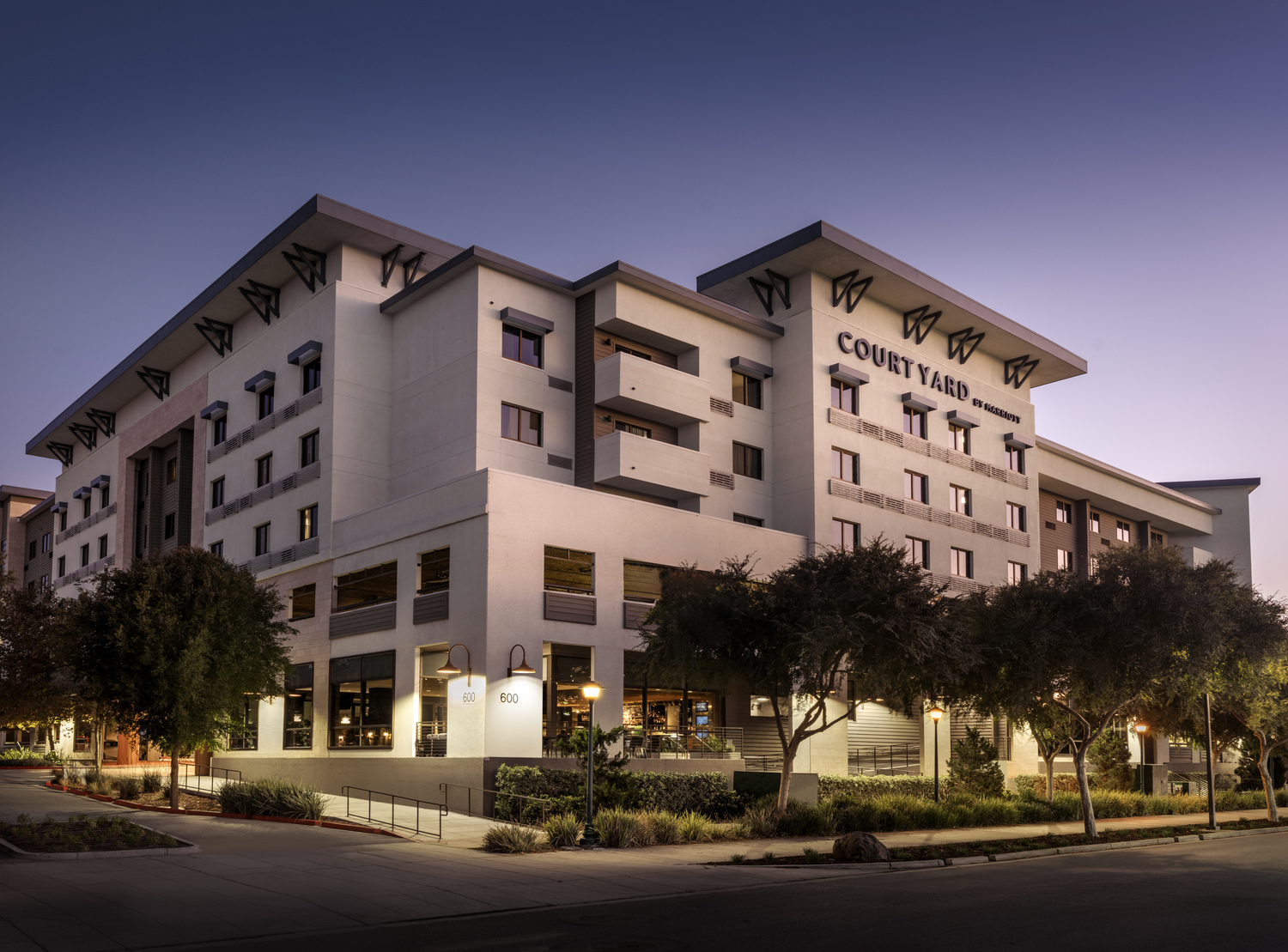 Courtyard by Marriott Redwood City Completes Soft Renovation